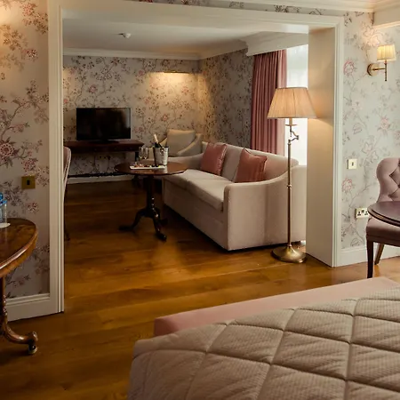 מלון Cahernane House Cloghereen